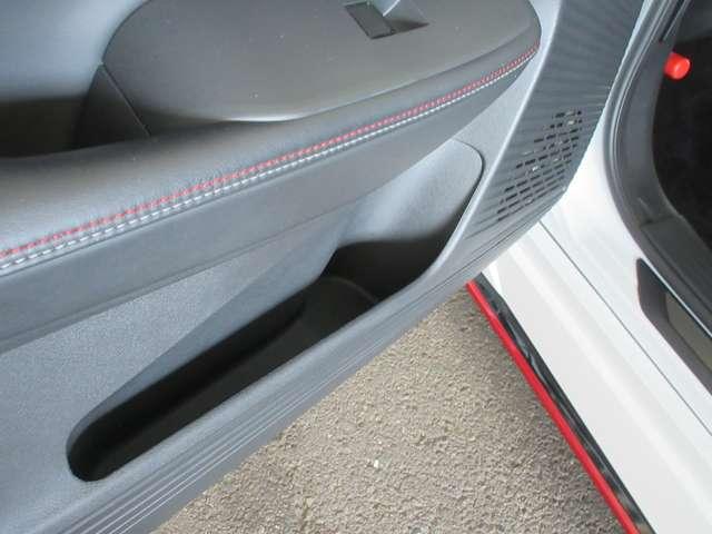 オーラ ニスモ　１．２　ＮＩＳＭＯ　◇プロパイロット◇ＮＣナビ◇アラウンドビューモニター◇スマートルームミラー◇シート・ステアリングヒーター◇ＬＥＤライト◇ＥＴＣ２．０◇寒冷地仕様◇（65枚目）