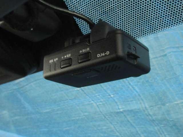 付いてて安心のドライブレコーダー！