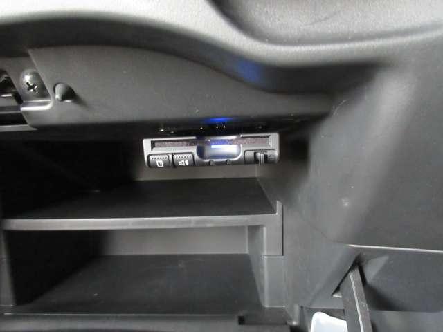 ＥＴＣ２．０　有料道路の料金所をキャッシュレスで通過できます。