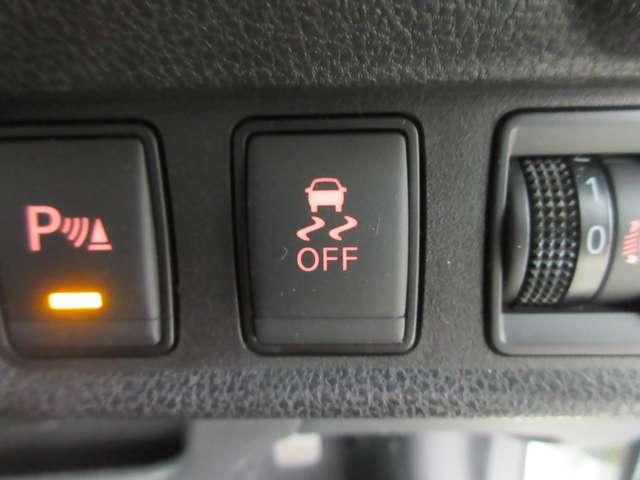 ＶＤＣ　滑りやすい路面等で車が危険な状態になりそうな時に横滑りを低減し安全な状態に戻します。