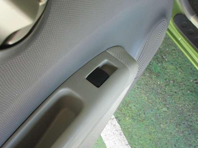 左リヤドアパワーウインドスイッチです。