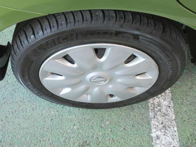 右リヤタイヤ画像です。