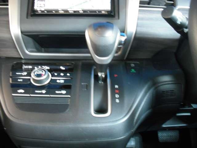 フリード Ｇ・ホンダセンシング　１．５　Ｇ　ホンダセンシング　◇メモリーナビ（ＣＮ－ＲＥ０４Ｄ）◇バックモニター◇両側パワースライドドア◇ドライブレコーダー◇ＬＥＤライト◇（25枚目）