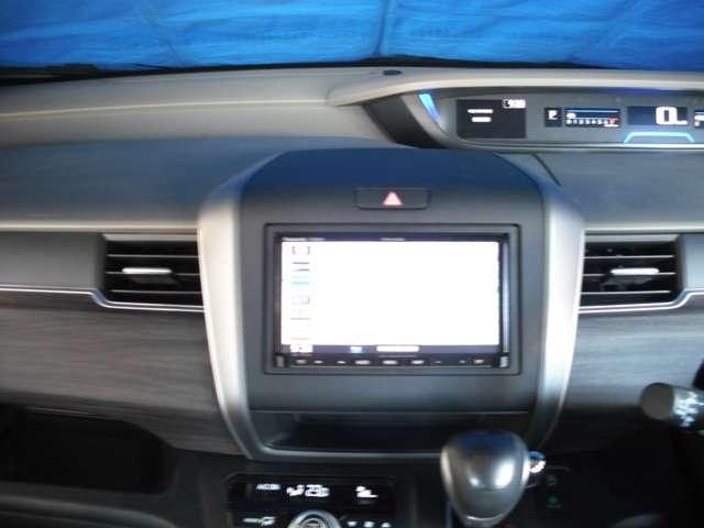 フリード Ｇ・ホンダセンシング　１．５　Ｇ　ホンダセンシング　◇メモリーナビ（ＣＮ－ＲＥ０４Ｄ）◇バックモニター◇両側パワースライドドア◇ドライブレコーダー◇ＬＥＤライト◇（30枚目）