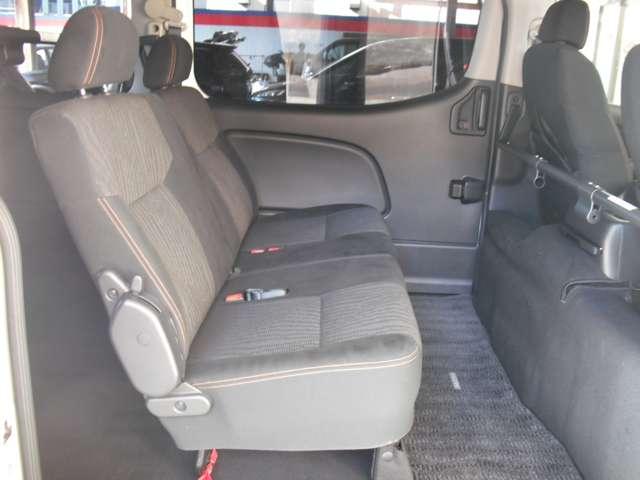 NV350キャラバンバン 2.0 プレミアムGX ブラックギア ロングボディ ◇メモリーナビ(MJ320D-W)◇アラウンドビューモニター◇左側オートスライドドア◇リヤヒーター・クーラー◇LEDライト◇ドライブレコーダー◇(13枚目)