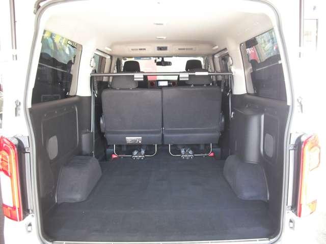 NV350キャラバンバン 2.0 プレミアムGX ブラックギア ロングボディ ◇メモリーナビ(MJ320D-W)◇アラウンドビューモニター◇左側オートスライドドア◇リヤヒーター・クーラー◇LEDライト◇ドライブレコーダー◇(14枚目)
