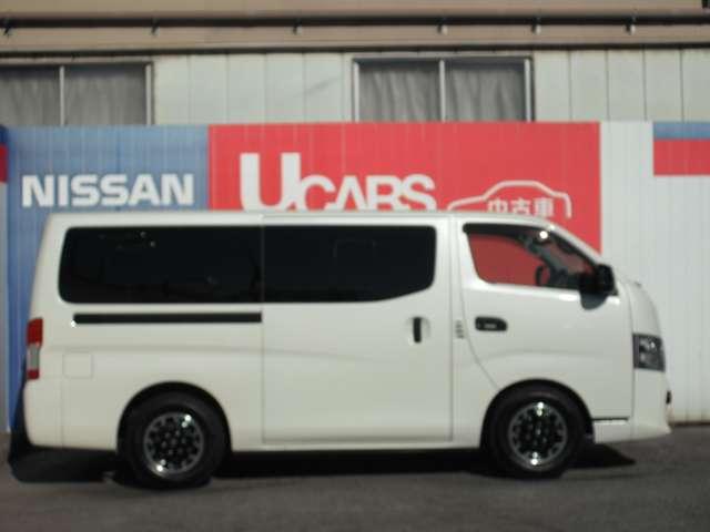 NV350キャラバンバン 2.0 プレミアムGX ブラックギア ロングボディ ◇メモリーナビ(MJ320D-W)◇アラウンドビューモニター◇左側オートスライドドア◇リヤヒーター・クーラー◇LEDライト◇ドライブレコーダー◇(17枚目)