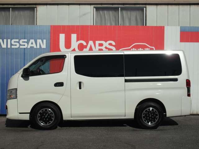 NV350キャラバンバン 2.0 プレミアムGX ブラックギア ロングボディ ◇メモリーナビ(MJ320D-W)◇アラウンドビューモニター◇左側オートスライドドア◇リヤヒーター・クーラー◇LEDライト◇ドライブレコーダー◇(18枚目)
