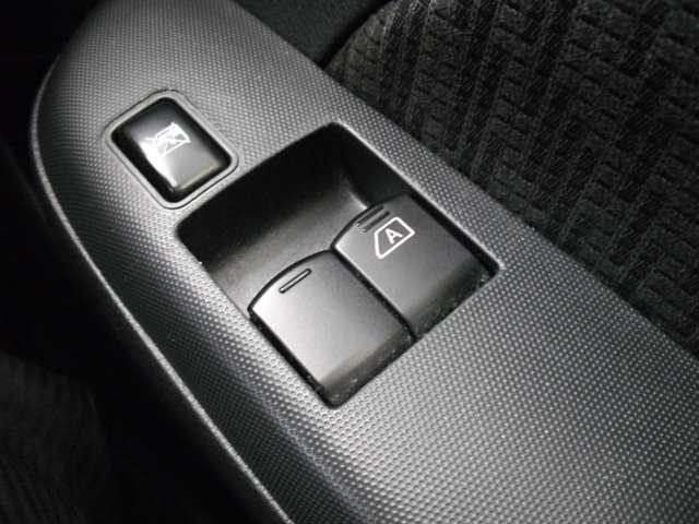 NV350キャラバンバン 2.0 プレミアムGX ブラックギア ロングボディ ◇メモリーナビ(MJ320D-W)◇アラウンドビューモニター◇左側オートスライドドア◇リヤヒーター・クーラー◇LEDライト◇ドライブレコーダー◇(33枚目)