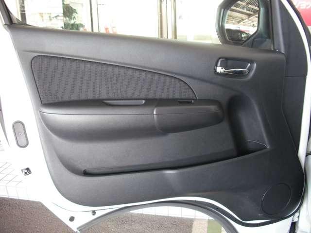 NV350キャラバンバン 2.0 プレミアムGX ブラックギア ロングボディ ◇メモリーナビ(MJ320D-W)◇アラウンドビューモニター◇左側オートスライドドア◇リヤヒーター・クーラー◇LEDライト◇ドライブレコーダー◇(40枚目)