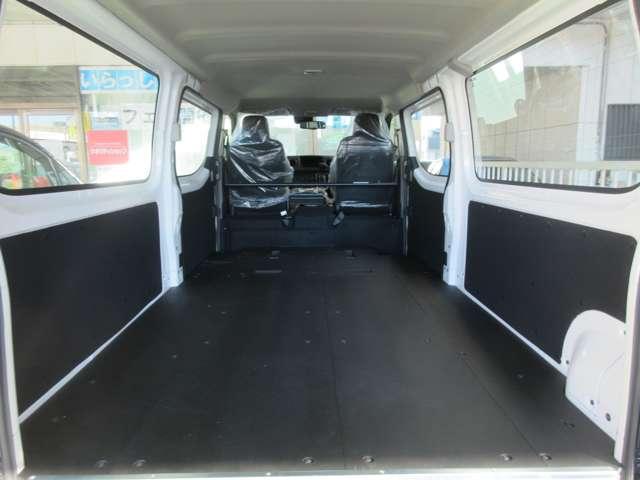 キャラバン ロングDX 2.4 DX ロングボディ ディーゼルターボ ◇雹害車輛◇リモコンキー◇バックモニター◇(31枚目)
