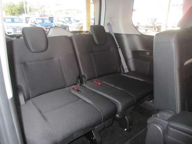 セレナ ハイウェイスターＶ　２．０　ハイウェイスターＶ　◇プロパイロット◇ＮＣナビ◇アラウンドビューモニター◇スマートルームミラー◇両側オートスライドドア◇前後ドライブレコーダー◇ＬＥＤライト◇ＥＴＣ２．０◇（14枚目）