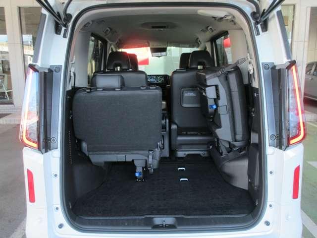 セレナ ハイウェイスターＶ　２．０　ハイウェイスターＶ　◇プロパイロット◇ＮＣナビ◇アラウンドビューモニター◇スマートルームミラー◇両側オートスライドドア◇前後ドライブレコーダー◇ＬＥＤライト◇ＥＴＣ２．０◇（55枚目）