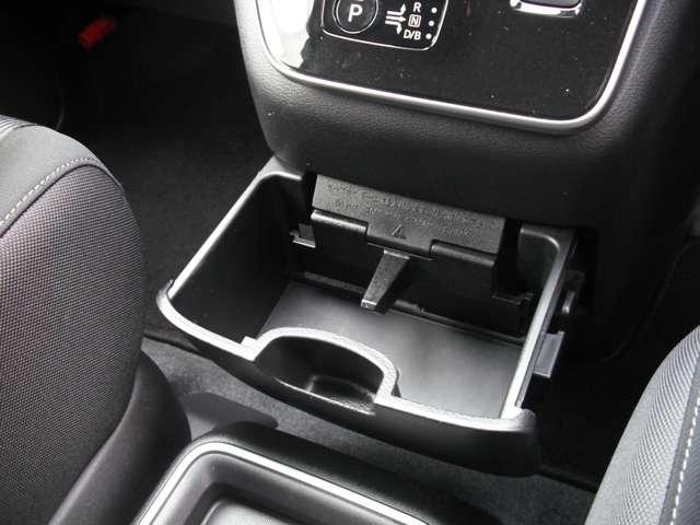 セレナ ｅ－パワー　ハイウェイスターＶ　１．２　ｅ－ＰＯＷＥＲ　ハイウェイスターＶ　プロパイロット◇メモリーナビ（ＭＭ５１２Ｄ－Ｌ◇アラウンドビューモニター◇両側オートスライド◇シート・ステアリングヒーター◇ドライブレコーダー◇（34枚目）