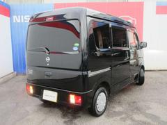 �ܥǥ������顼�ϥ֥롼���å���֥�å��ѡ���Ǥ�������ɽ����������Ͽ�ζ�ۤǤ��� 2