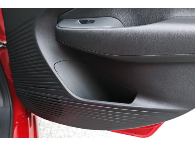 ノート １．２　Ｘ　ナビＴＶ　ＡＶＭ　ＬＥＤ　ドラレコ　リアカメラ　衝突被害軽減ブレ－キ　全方位カメラ　ＥＴＣ付　ＬＥＤヘッドライト　レーンアシスト　インテリジェントキー　ワンオーナー　ドラレコ　アイドリングストップ　整備記録簿　盗難防止システム　ＴＶナビ（42枚目）