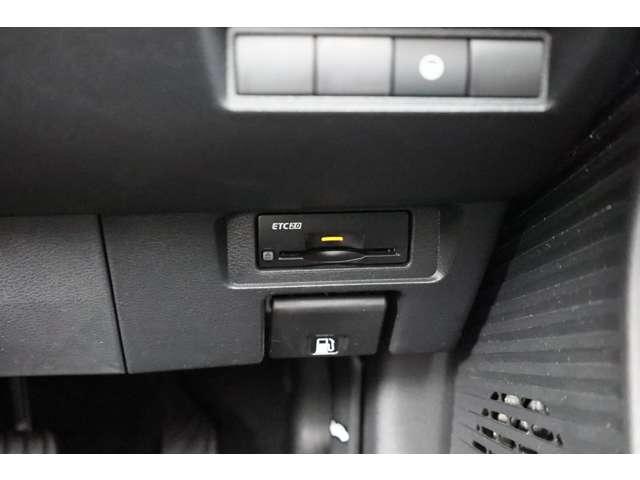 オーラ １．２　Ｇ　プロパイ　ＢＯＳＥ　ナビＴＶ　ＡＶＭ　自動（被害軽減）ブレーキ　ＬＥＤ　ＬＫＡ　サイドカメラ　ＥＴＣ　ドライブレコーダー　カーテンエアバッグ　イモビライザー　アルミホイール　インテリジェントキー　パワーウィンドウ　ワンオーナー　ナビＴＶ（11枚目）