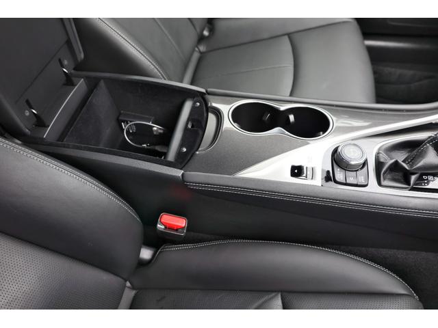 スカイライン ３．５　３５０ＧＴ　ハイブリッド　タイプＰ　本革　クルコン　スマートキ　プリクラッシュ　アラウンドモニタ　盗難防止システム　ＬＥＤ　ＡＷ　オートクルーズコントロール　ＴＶナビ　オートエアコン　Ｄレコ　キーレスゴー　メモリ－ナビ　レーンアシスト　Ｂカメラ　ＥＴＣ（33枚目）