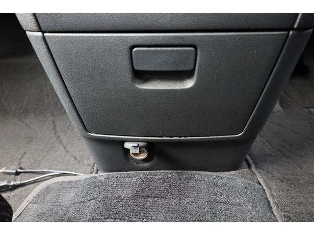 エルグランド ２．５　２５０ハイウェイスターＳ　アーバンクロム後席モニター　両電動ドア　ドライブレコーダ　インテリキー　パワーウインドウ　ＬＥＤライト　メモリーナビ　セキュリティ　Ｂカメラ　クルコン　カーテンエアバック　オートエアコン　ＡＷ　ＥＴＣ　ナビＴＶ　エアバッグ（32枚目）