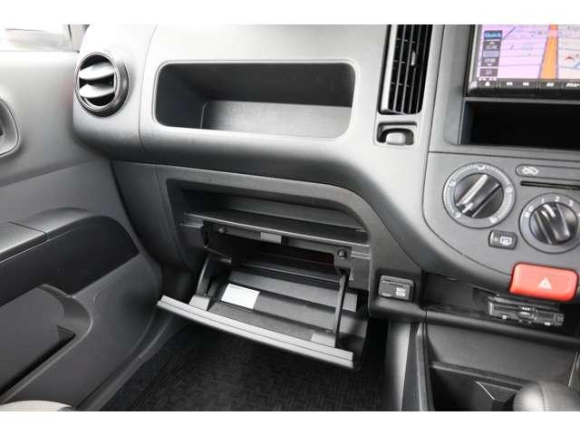 NV150AD 1.5 VE エマブレ ナビTV バックモニター Bカメ エマージェンシーブレーキ パワーウインドウ PS キーレス ETC 車線逸脱警報 ナビTV ワンセグ ドライブレコーダー エアバッグ 運転席助手席エアバック 1オーナー エアコン メモリーナビ(16枚目)