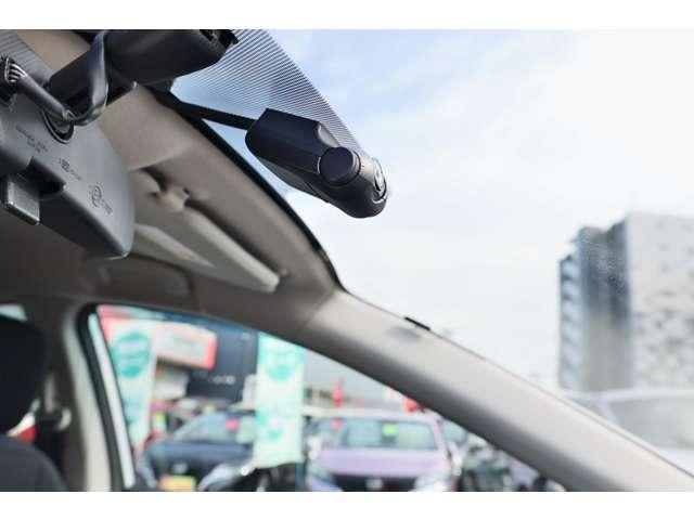 シルフィ 1.8 G ナビTV バックモニター ドラレコ キーレスエントリー サイドエアB 点検記録簿 スマートキー バックカメラ ドライブレコーダー 盗難防止システム ETC 1オーナー アルミ ABS メモリーナビ オートエアコン エアバッグ ナビTV(7枚目)