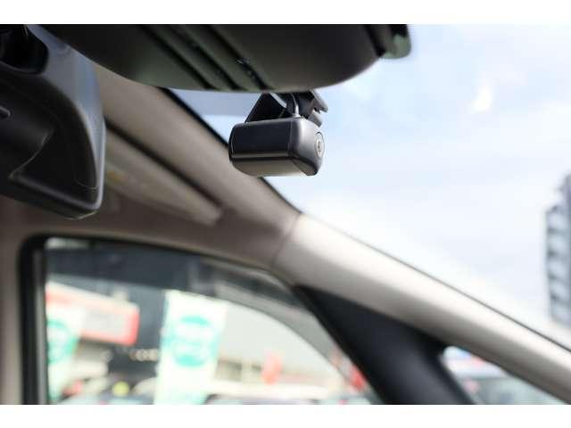 セレナ 1.2 e-POWER ハイウェイスター V プロパイ 360°カメラ エマジェンシーブレーキ 1オナ 寒冷地仕様 スマキー バックカメラ LED レーンアシスト 点検記録簿付 ETC ドラレコ Aストップ イモビ サイドカーテンエアバック アルミホイール(7枚目)