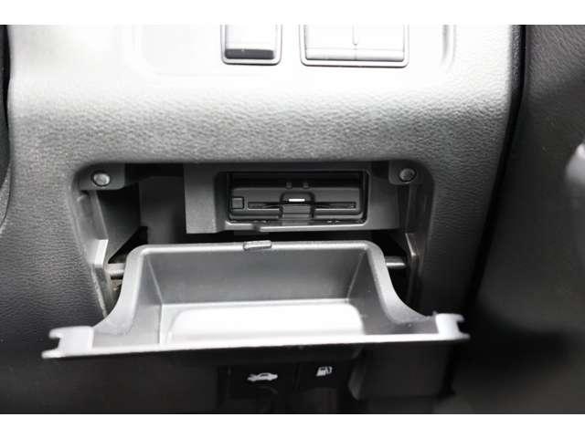 セレナ 1.2 e-POWER ハイウェイスター V プロパイ 360°カメラ エマジェンシーブレーキ 1オナ 寒冷地仕様 スマキー バックカメラ LED レーンアシスト 点検記録簿付 ETC ドラレコ Aストップ イモビ サイドカーテンエアバック アルミホイール(16枚目)