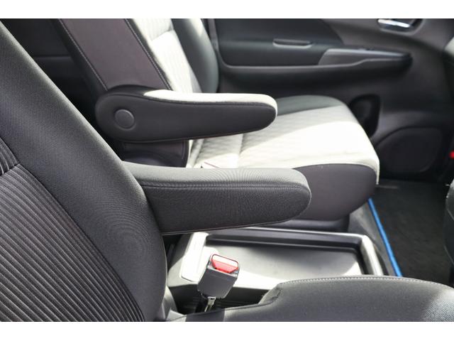 セレナ 1.2 e-POWER ハイウェイスター V プロパイ 360°カメラ エマジェンシーブレーキ 1オナ 寒冷地仕様 スマキー バックカメラ LED レーンアシスト 点検記録簿付 ETC ドラレコ Aストップ イモビ サイドカーテンエアバック アルミホイール(22枚目)