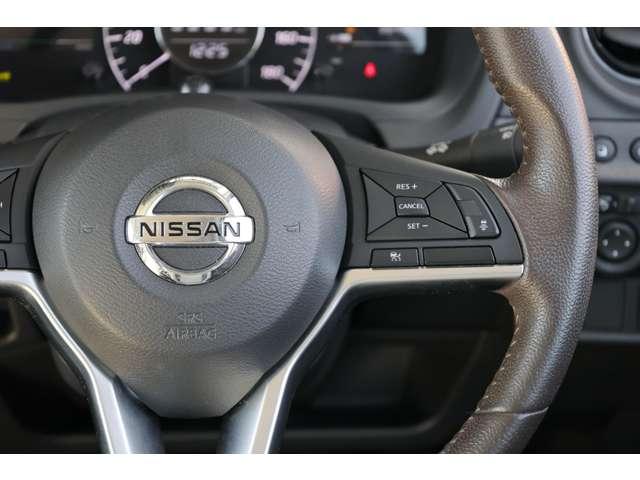 ノート 1.2 e-POWER メダリスト ナビTV クルコン LED AVM 被害軽減ブレーキ TVナビ バックモニター クルコン インテリキー アイドリングストップ 盗難防止装置 LEDランプ 車線逸脱警報システム ワンオーナー キーフリー アルミホイール ETC 記録簿(17枚目)