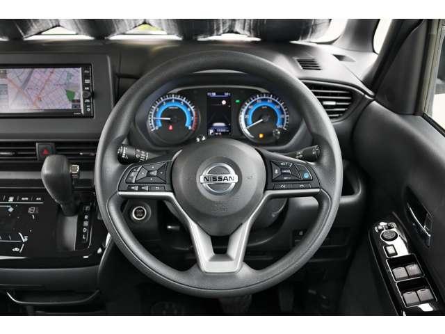 ルークス ６６０　ハイウェイスターＸ　プロパイロットエディション　左右パワースライドドア　アイドリング　イモビ　パノラマモニター　助手席エアバッグ　衝突軽減ブレーキ　ＰＷ　ナビ＆ＴＶ　１セグ　ＬＥＤヘッドライト　ＬＤＷ　スマートキー　ＥＴＣ　ワンオーナー車　ＰＳ（10枚目）