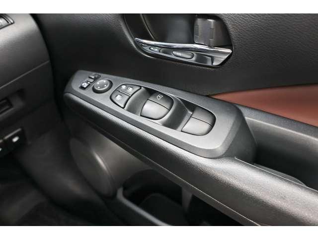 キックス 1.2XFOUR(e-POWER)4WDスタイルエディション 衝突軽減 LED 全方位カメラ スマートキー 車線逸脱警報 4WD バックカメラ ETC アルミホイール 禁煙車 メモリーナビ ワンオーナー オートエアコン アイドリングストップ(18枚目)