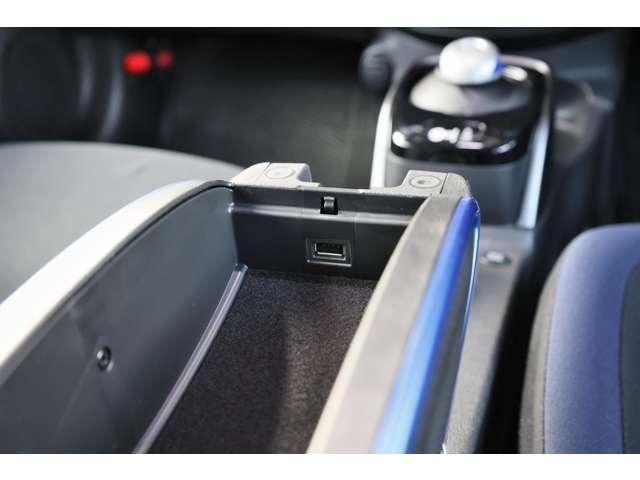 ノート 1.2 e-POWER X ブラックアロー エマブレクルコン 障害物ソナー アラウンドビュ-モニター 車線逸脱 LEDランプ 1オーナー スマートキー アクティブクルーズコントロール キーレス ナビTV Wエアバッグ アルミ パワーウインドウ オートエアコン(19枚目)