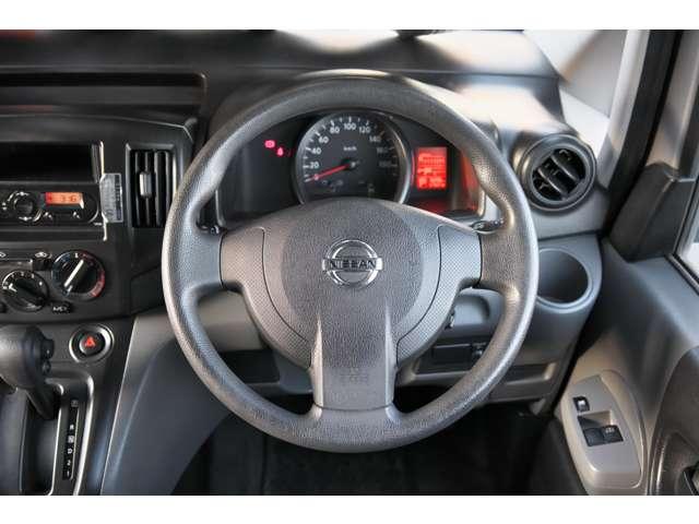ＮＶ２００バネットバン １．６　ＤＸ　５人乗　ＦＭＡＭラジオ　ＥＴＣ　ドラレコ　ドラレコ　点検記録簿　パワーステアリング　エアバック　マニュアルエアコン　ＡＢＳ　キーフリー　フロントパワーウインドウ　１オ－ナ－　ＥＴＣ付き　ＷエアＢ（6枚目）