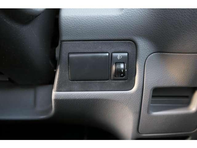 ＮＶ２００バネットバン １．６　ＤＸ　５人乗　ＦＭＡＭラジオ　ＥＴＣ　ドラレコ　ドラレコ　点検記録簿　パワーステアリング　エアバック　マニュアルエアコン　ＡＢＳ　キーフリー　フロントパワーウインドウ　１オ－ナ－　ＥＴＣ付き　ＷエアＢ（7枚目）