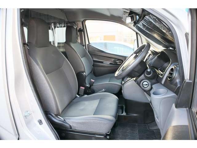 ＮＶ２００バネットバン １．６　ＤＸ　５人乗　ＦＭＡＭラジオ　ＥＴＣ　ドラレコ　ドラレコ　点検記録簿　パワーステアリング　エアバック　マニュアルエアコン　ＡＢＳ　キーフリー　フロントパワーウインドウ　１オ－ナ－　ＥＴＣ付き　ＷエアＢ（11枚目）