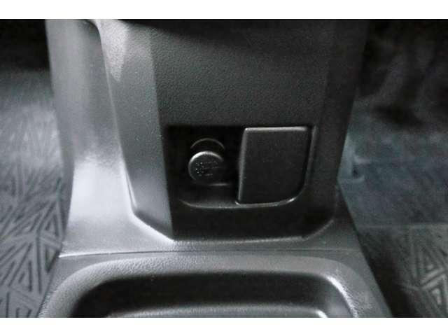 ＮＶ２００バネットバン １．６　ＤＸ　５人乗　ＦＭＡＭラジオ　ＥＴＣ　ドラレコ　ドラレコ　点検記録簿　パワーステアリング　エアバック　マニュアルエアコン　ＡＢＳ　キーフリー　フロントパワーウインドウ　１オ－ナ－　ＥＴＣ付き　ＷエアＢ（16枚目）