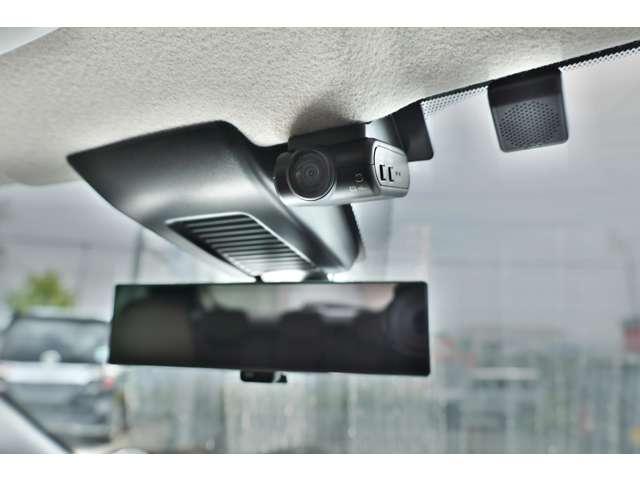 キックス １．２Ｘ　ＦＯＵＲ　スタイルエディション　衝突軽減　ＬＥＤ　全方位カメラ　スマートキー　車線逸脱警報　４ＷＤ　ドライブレコーダー　バックカメラ　ＥＴＣ　アルミホイール　メモリーナビ　ワンオーナー　オートエアコン　アイドリングストップ（8枚目）