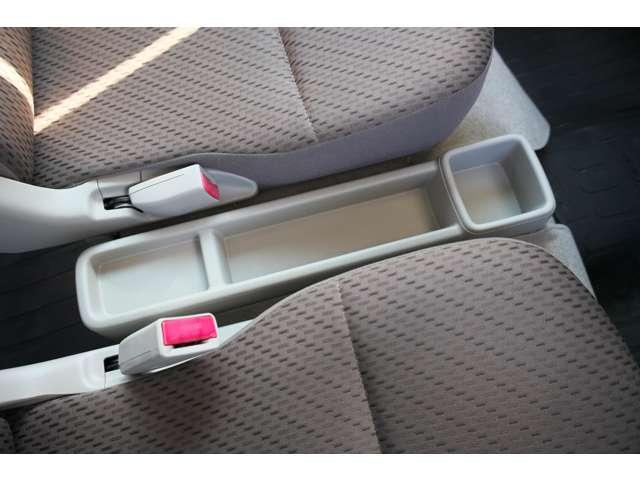 ＮＶ１００クリッパーバン ６６０　ＤＸ　ＧＬパッケージ　ハイルーフ　ナビＴＶ　バックモニター　ドラレコ　パワーウィンド　Ｂモニタ　ＥＴＣ付き　メンテナンスノート　キーレスエントリー　エアコン　ダブルエアバッグ　ワンセグ　ドライブレコーダー　ワンオーナー　パワーステアリング　メモリーナビ　ナビＴＶ　ＡＢＳ（17枚目）