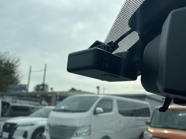キックス １．２　Ｘ　（ｅ－ＰＯＷＥＲ）　プロパイロット　純正ナビ　アラウンドＶＭ　ナビ＆ＴＶ　ワンオ－ナ－車　追従クルコン　スマートキー　ＬＥＤヘッド　レーンアシスト　パワーステアリング　ドライブレコーダー　ＥＴＣ　整備記録簿有　メモリーナビ　サイドエアバッグ　アルミ　ＡＡＣ（15枚目）