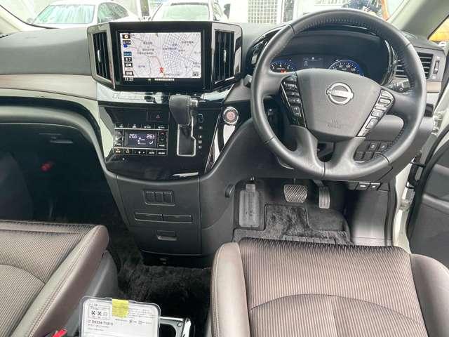 エルグランド 2.5 250ハイウェイスターS 純正ナビ 後席モニター 両オートスライド アルミホイル 点検記録簿 両側パワ-スライドドア 360カメラ ドライブレコーダ ワンオ-ナ-車 サイドカメラ クルコン インテリキー Bカメラ LEDヘッドランプ サイドカーテンエアバック 盗難防止(3枚目)