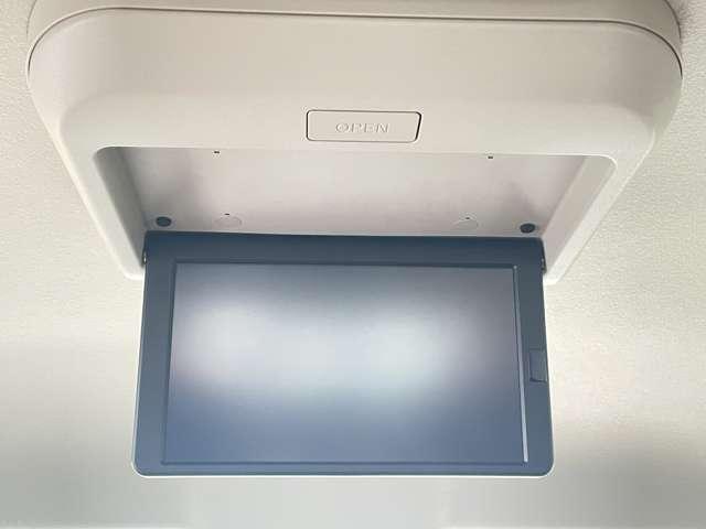 エルグランド 2.5 250ハイウェイスターS 純正ナビ 後席モニター 両オートスライド アルミホイル 点検記録簿 両側パワ-スライドドア 360カメラ ドライブレコーダ ワンオ-ナ-車 サイドカメラ クルコン インテリキー Bカメラ LEDヘッドランプ サイドカーテンエアバック 盗難防止(8枚目)