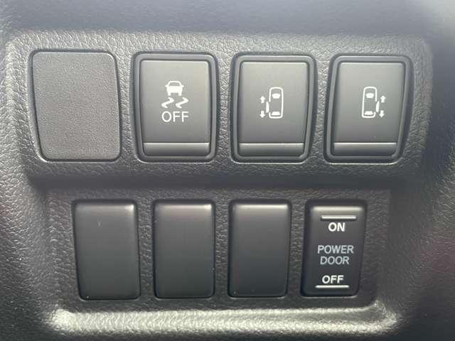 エルグランド 2.5 250ハイウェイスターS 純正ナビ 後席モニター 両オートスライド アルミホイル 点検記録簿 両側パワ-スライドドア 360カメラ ドライブレコーダ ワンオ-ナ-車 サイドカメラ クルコン インテリキー Bカメラ LEDヘッドランプ サイドカーテンエアバック 盗難防止(11枚目)