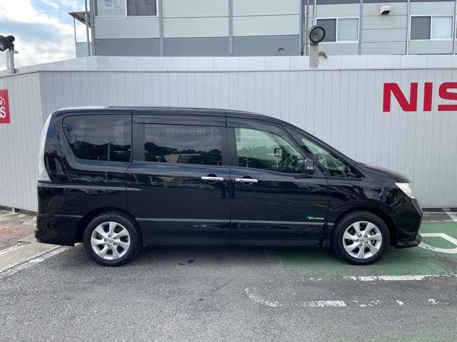 セレナ 2.0 ハイウェイスター S-HYBRID ナビ バックモニター 両側オートスライド スマートエントリー オートクルーズ Bカメラ ドライブレコーダー ETC アルミホイール メモナビ ABS ナビTV キーレス パワーウィンドウ 助手席エアバック パワーステアリング 運転席エアバック(9枚目)