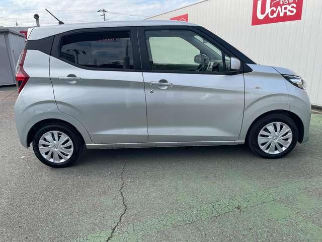 デイズ ６６０　Ｓ　純正ナビ　バックモニター　運転席エアバッグ　ｉ－ＳＴＯＰ　１オーナ　Ｂカメラ　ナビＴＶ　車線逸脱防止　助手席エアバッグ　ドライブレコーダー　キーレスエントリーシステム　記録簿有り　カーテンエアバック　エアコン　ＰＷ　ＰＳ（11枚目）