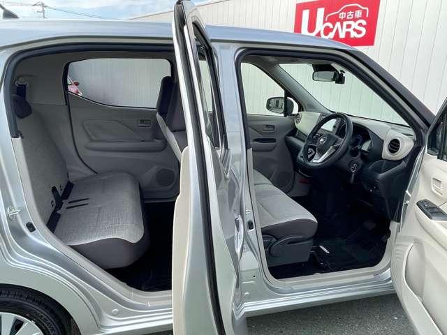 デイズ ６６０　Ｓ　純正ナビ　バックモニター　運転席エアバッグ　ｉ－ＳＴＯＰ　１オーナ　Ｂカメラ　ナビＴＶ　車線逸脱防止　助手席エアバッグ　ドライブレコーダー　キーレスエントリーシステム　記録簿有り　カーテンエアバック　エアコン　ＰＷ　ＰＳ（17枚目）