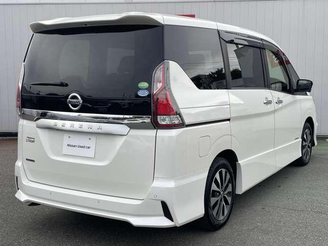 セレナ 2.0 ハイウェイスター VセレクションII プロパイ 純正デカナビ 後席モニタ AVM バックモニタ 全周囲モニタ アイスト インテリキー LEDライト ETC車載器 記録簿 ドライブレコーダー メモリ-ナビ アルミ TVナビ エアバック ABS Wエアバッグ パワーウィンドウ(4枚目)