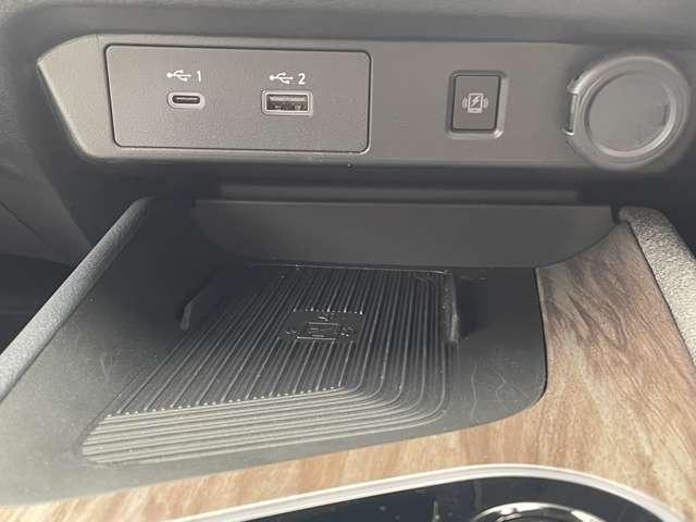 オーラ 1.2 G レザーエディション 純正ナビ アラモニ プロパイロット BOSE ワンオーナ 追突防止 レーダークルーズ 本革 車線逸脱警報装置 LED ドライブレコーダー 盗難防止 記録簿 バックモニター ETC インテリジェントキー メモリーナビゲーション AW オートエアコン(8枚目)