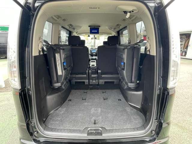 セレナ ２．０　ハイウェイスター　Ｓ－ＨＹＢＲＩＤ　スマートエントリー　オートクルーズ　ドライブレコーダー　ＥＴＣ　アルミホイール　メモナビ　ＡＢＳ　ナビＴＶ　キーレス　パワーウィンドウ　助手席エアバック　パワーステアリング　運転席エアバック（17枚目）