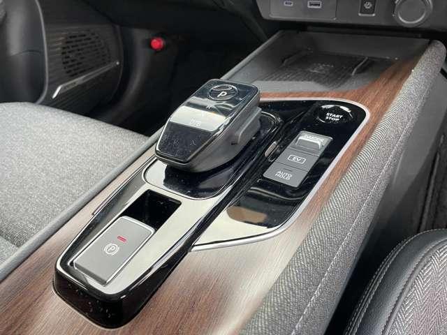 オーラ １．２　Ｇ　プロパイロット　純正ナビ　ＢＯＳＥ　アラモニ　自動（被害軽減）ブレーキ　ＬＥＤ　ＬＫＡ　サイドカメラ　ＥＴＣ　ドライブレコーダー　カーテンエアバッグ　イモビライザー　アルミホイール　インテリジェントキー　パワーウィンドウ　ワンオーナー　ナビＴＶ（19枚目）