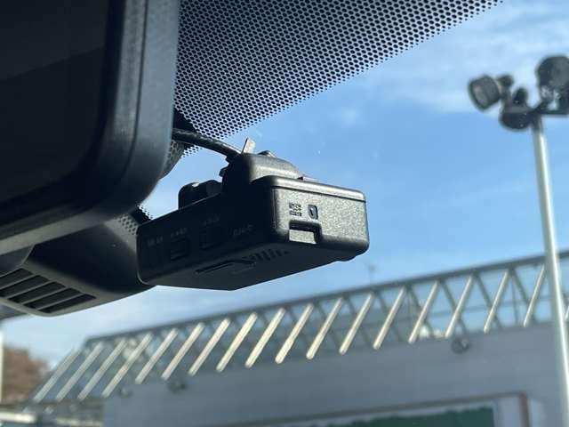 エクストレイル 2.0 20Xi 2列車 4WD NISMOパーツ プロパイ デカナビ アラモニ セキュリティ リアカメラ ワンオナ 追従クルーズ LED ドライブレコーダ インテリジェントキー LDW サイドカメラ ETC AAC ナビ&TV メモリーナビ キーフリー アルミホイール エアバッグ(7枚目)